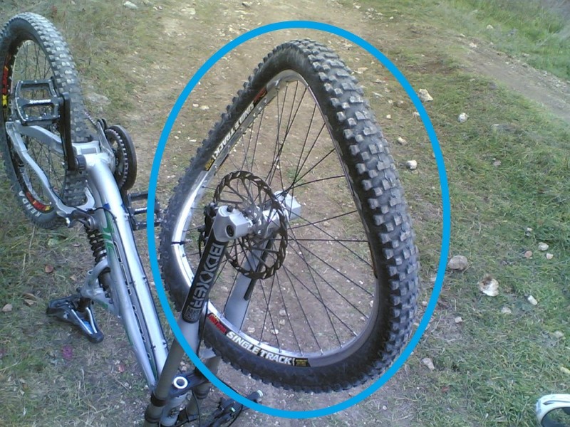 Деформация обода велосипеда - яйцо